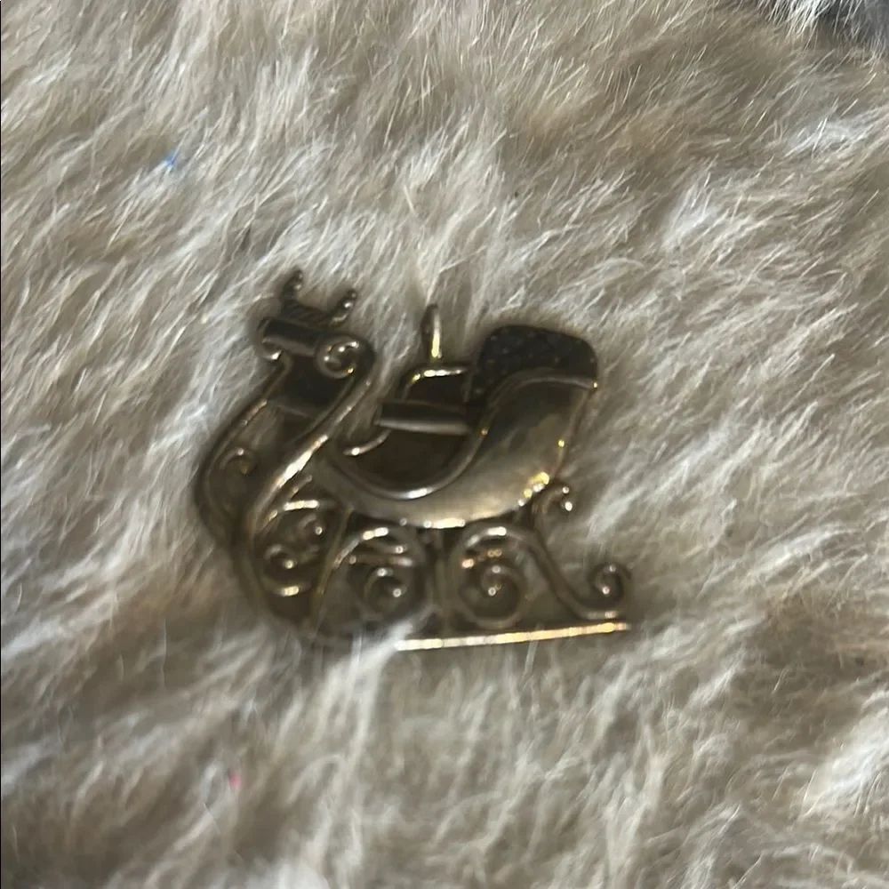 Silver Sleigh Pendant/ornament by Hand and hammer (6024B)